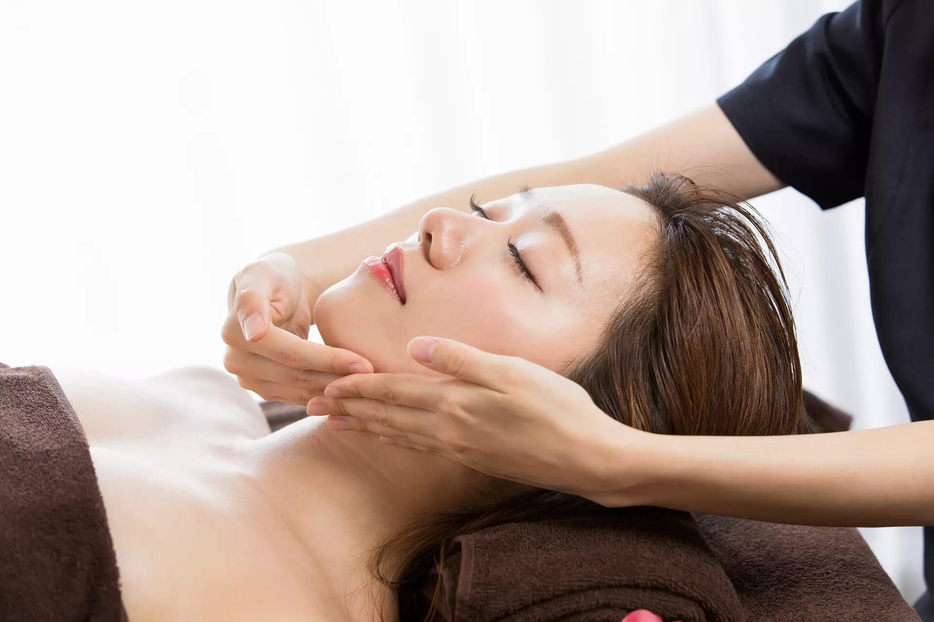 HydraFacial treatment in Mount Kisco NY for glowing hydrated skin